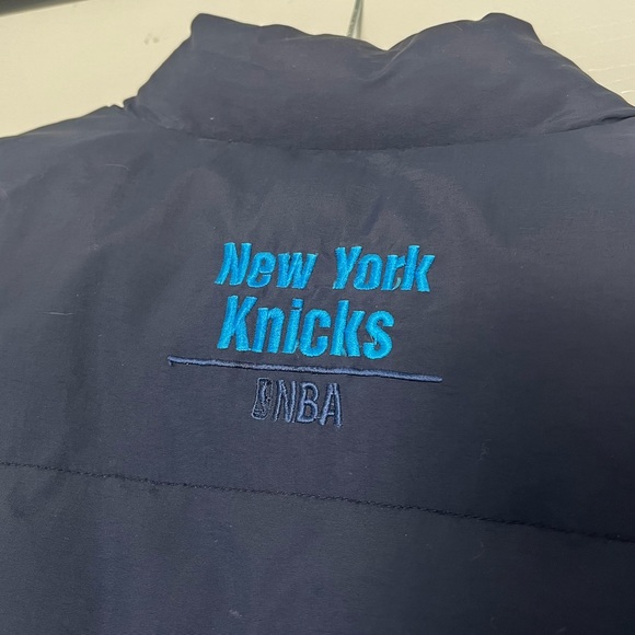 NBA New York Knicks Vest - Picture 6 of 7